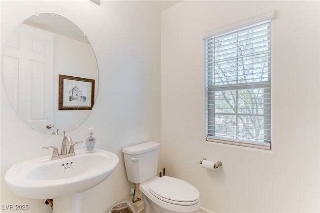 Building Photo - 60 Kimberlite Dr