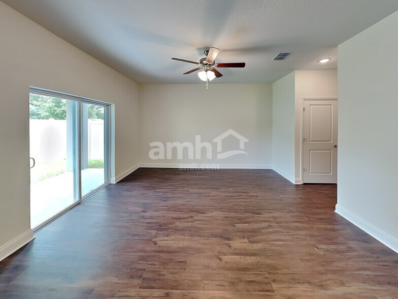 Building Photo - 6202 Little Blf Cir