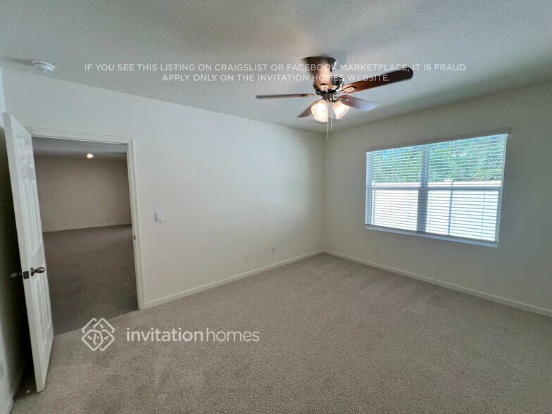 Building Photo - 9671 Seaspray Dr