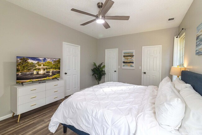 Building Photo - 9 Walthour Cove