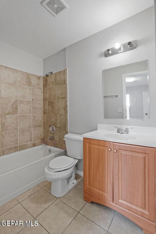 Building Photo - 6325 Geiger Ave