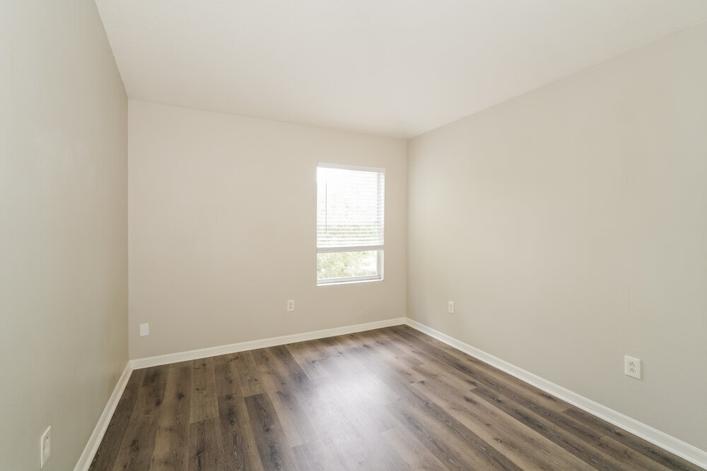 Building Photo - 18034 Birdwater Dr