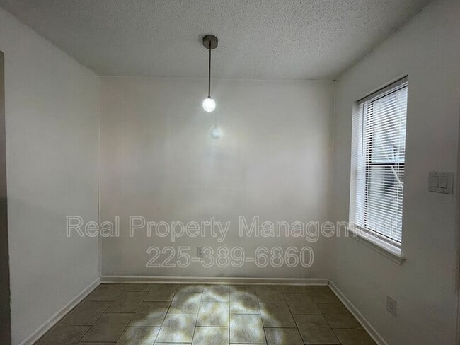 Building Photo - 1511 Cristy Dr