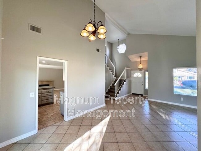 Building Photo - 24473 St Thomas Ave