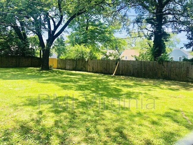 Building Photo - 9 Decatur St