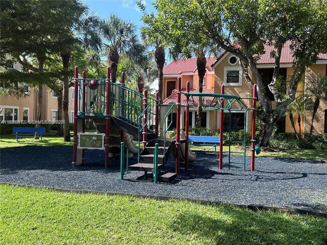 Building Photo - 10581 SW 155th Ct