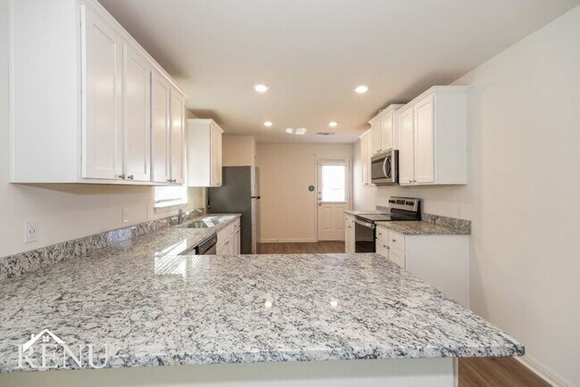 Building Photo - Coming Soon!