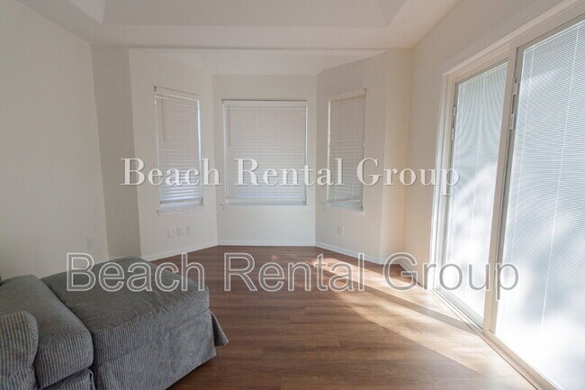 Building Photo - 818 Keel Ct