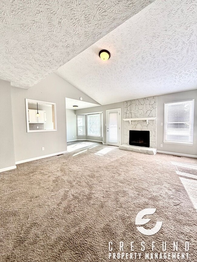 Building Photo - 7 MINUTES FROM INTERSTATE! Adorable 3 Bed Two Bath in Raeford - Ready for Move In TODAY!