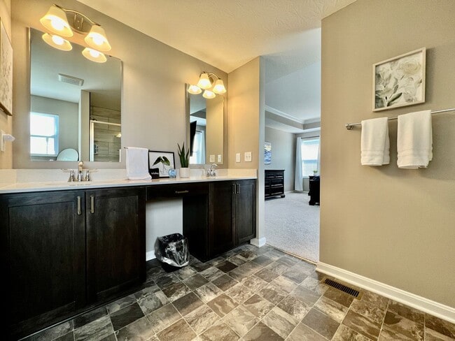 Building Photo - Brand new Executive home in Liberty Twp, Ohio