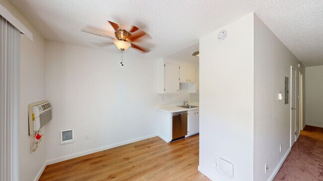 Building Photo - 541 Alameda del Prado