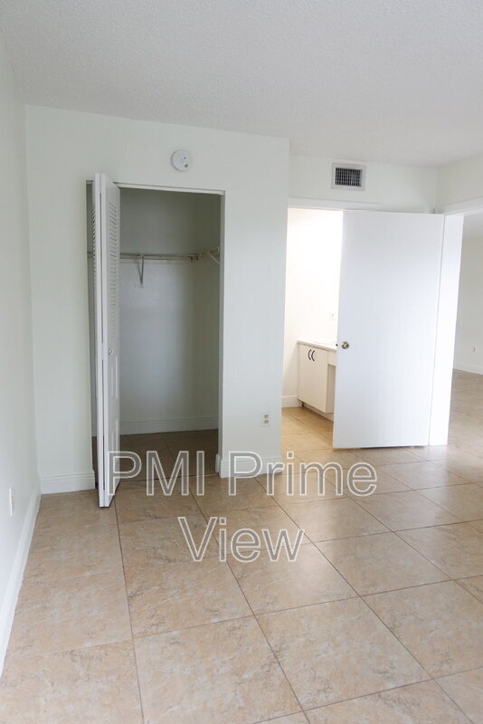 Building Photo - 15241 SW 80th St