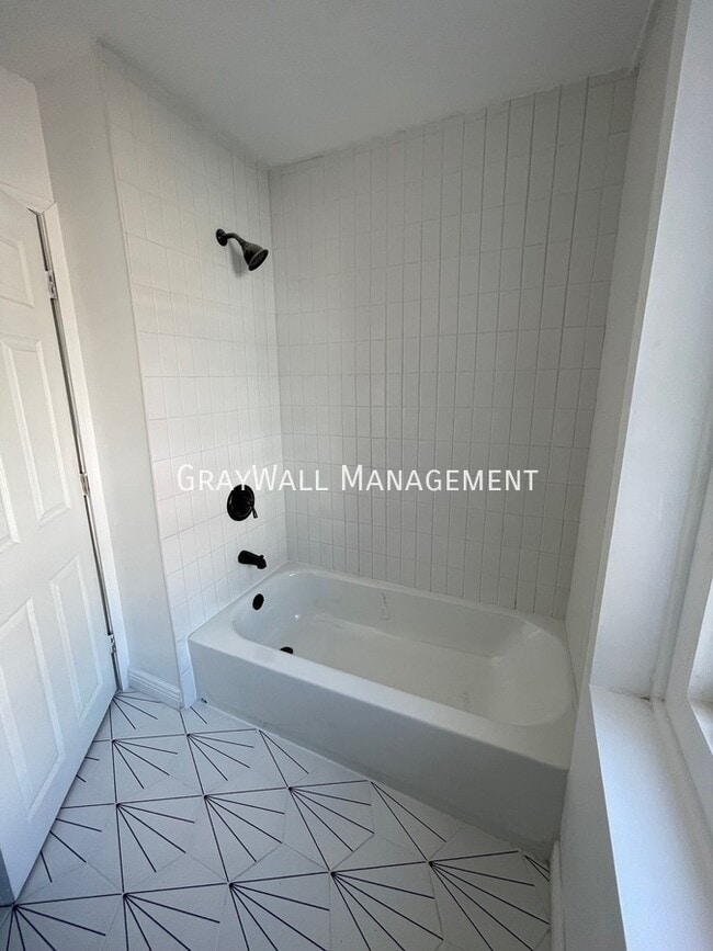 Building Photo - 89 Ridley Ave