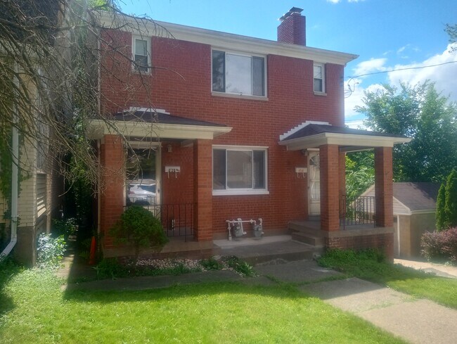 Primary Photo - 509 Ogden Ave