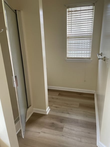 Building Photo - 16 Stoney Hill Rd