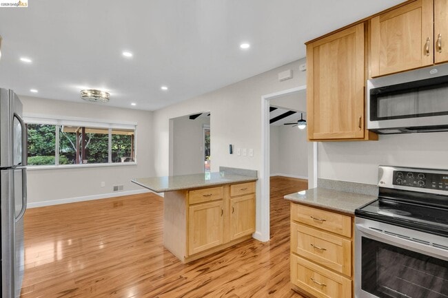 Building Photo - 3300 Concord Ave