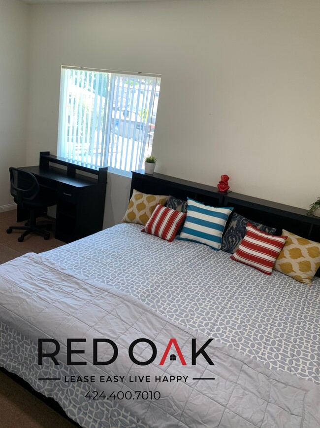 Primary Photo - 4301 1/4 City Terrace Dr-201-A1