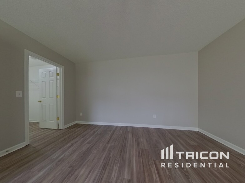 Building Photo - 6 Killian Grn Ct