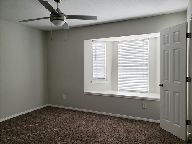 Building Photo - 7431 Colony Bend Ln