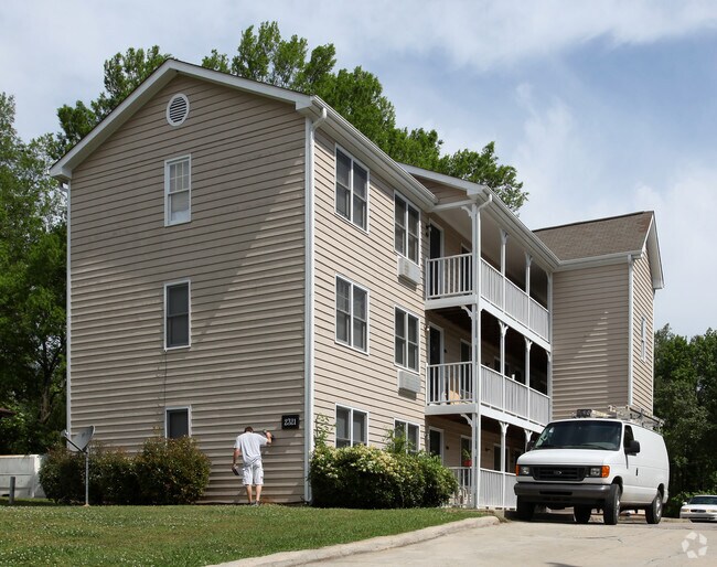 Primary Photo - 2321 Taylor St