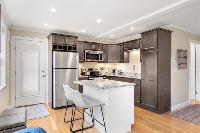 Building Photo - 48 Boston Rd