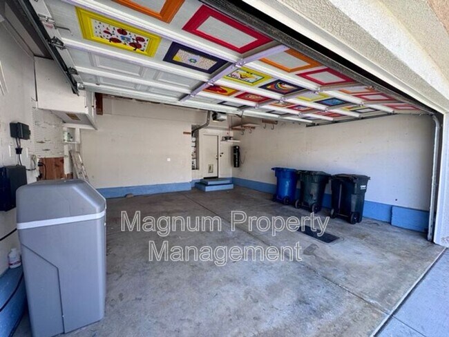 Building Photo - 33021 Adelante St