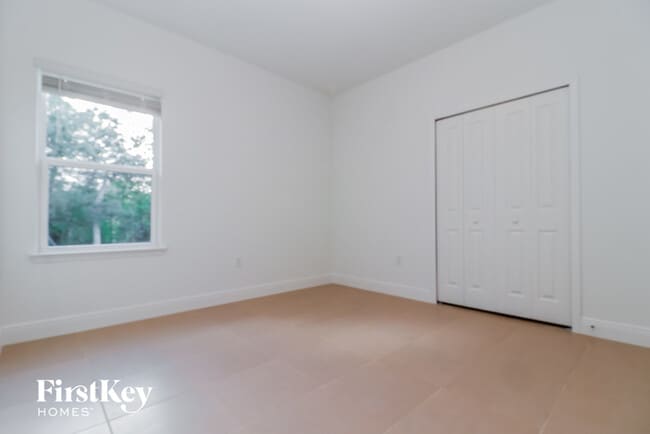 Building Photo - 353 Hibiscus Dr