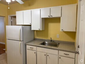 Building Photo - FIRST MONTH FREE WITH MOVE-IN BEFORE JULY ...