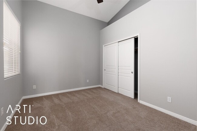 Building Photo - Welcome to your dream home located in the ...