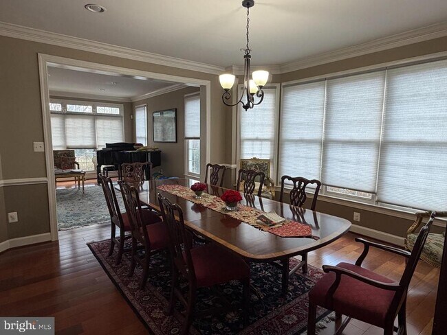 Building Photo - 8312 Wolftrap Rd