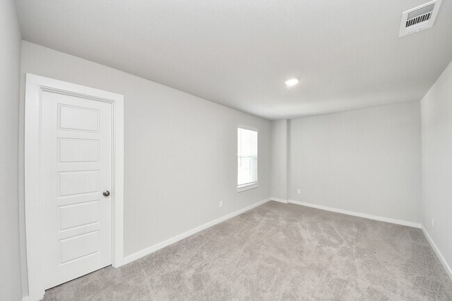 Building Photo - 21650 Wave Holw Dr