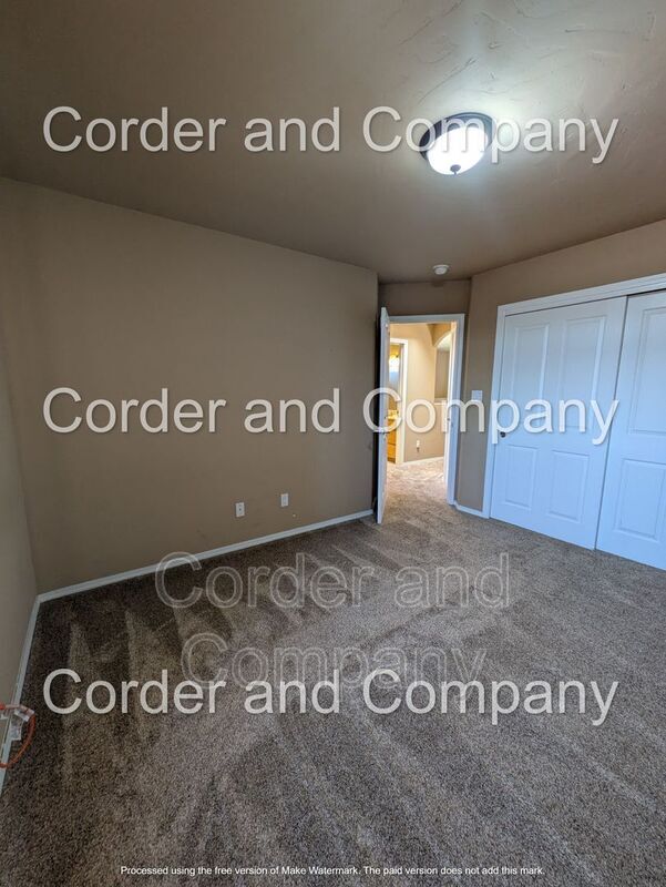 Building Photo - 940 Sellers Dr NE