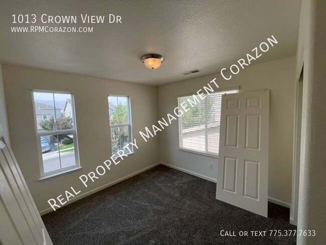 Building Photo - 1013 Crown View Dr