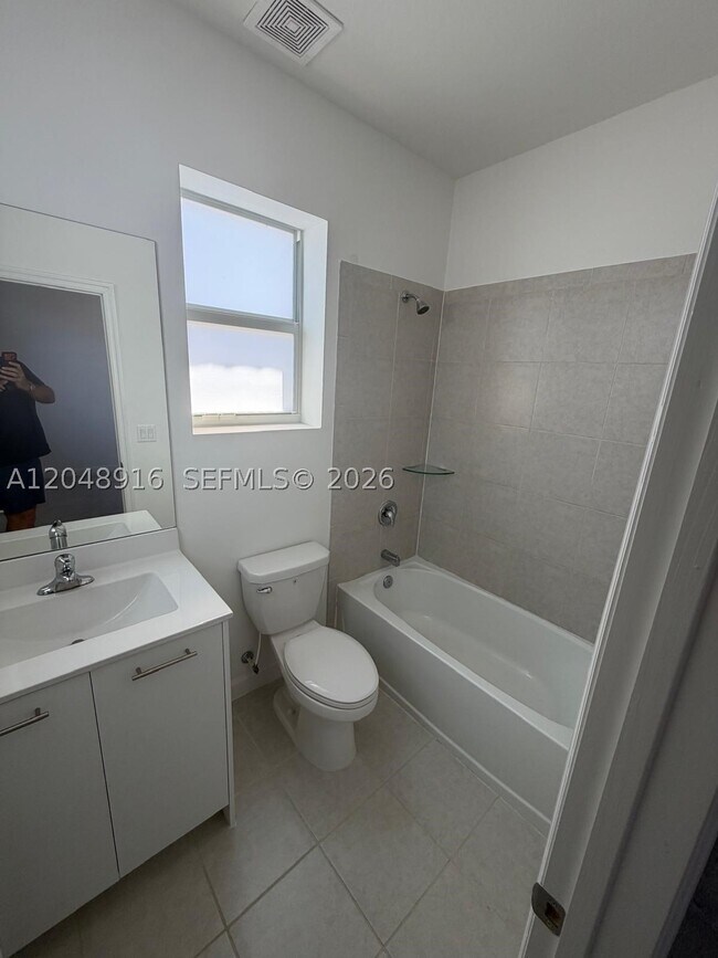 Building Photo - 12213 NW 23rd Ave