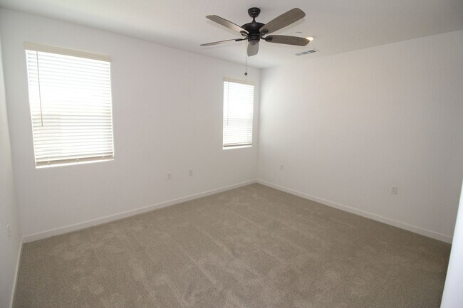 Building Photo - Brand New Lennar Home with Solar