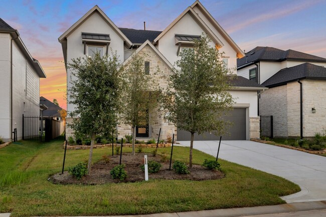 Building Photo - 8127 Fenway Hts Dr