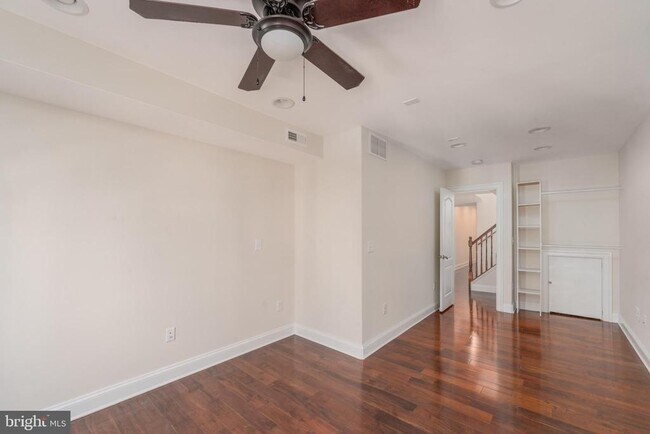 Building Photo - 316 Albemarle St