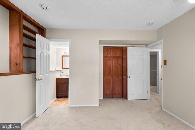 Building Photo - 7745 Chatfield Ln