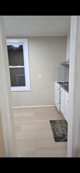 Entrance to Kitchen - 80 Crotty Ave