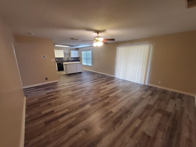 Building Photo - 14819 Mountainside Ridge