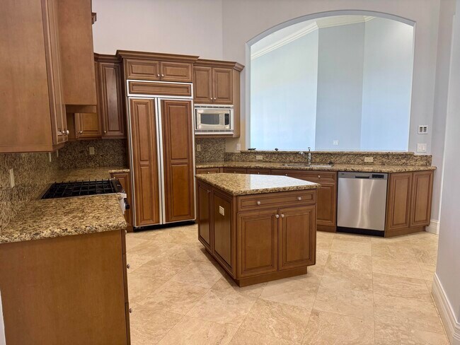 Building Photo - 164 SE Santa Gardenia