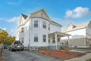Building Photo - 14 Cotting St