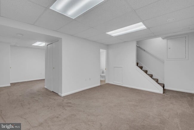 Building Photo - 651 Westphalia Ct