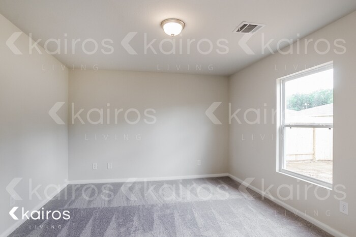 Building Photo - 15609 Briar Forest Dr