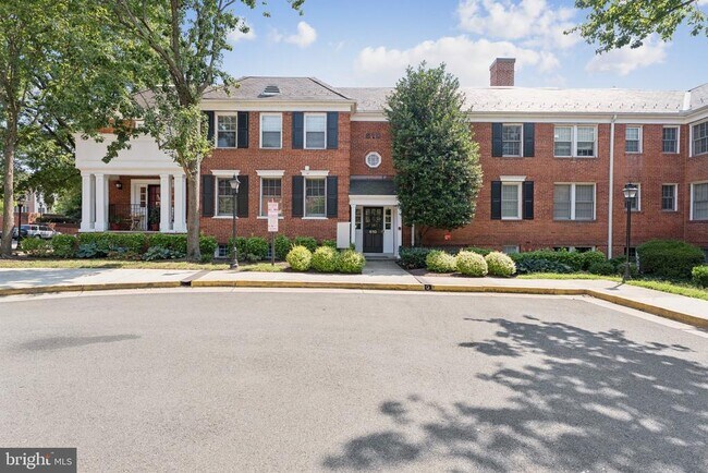 Building Photo - 610 Bashford Ln