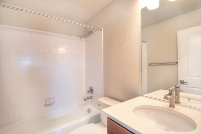Building Photo - 10478 Luneth Dr