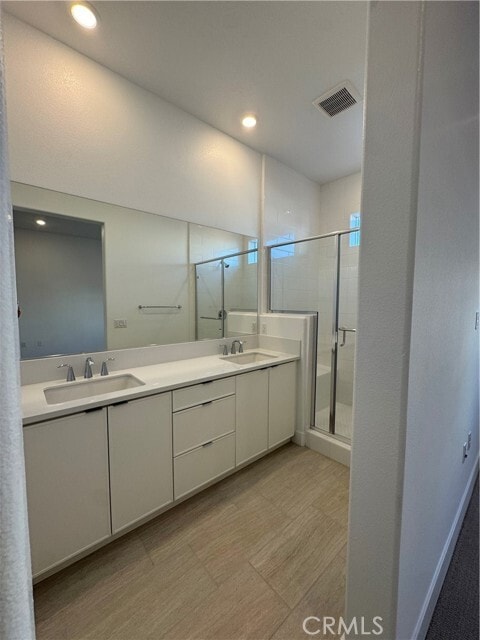 Building Photo - 436 Loon