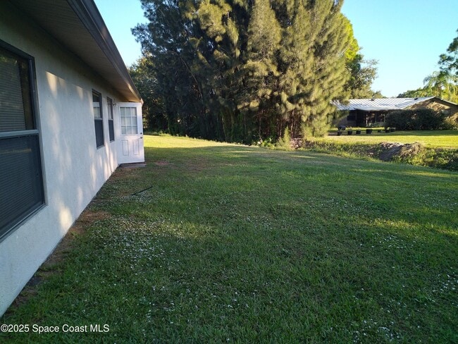 Building Photo - 765 John Carroll Ln