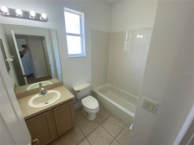 Building Photo - 414 Ryans Ridge Ave