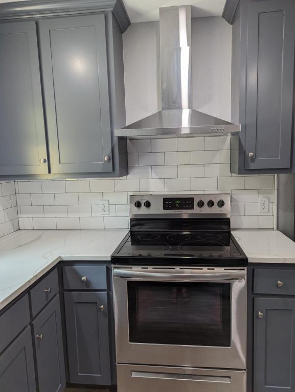 Building Photo - 7901 State Highway 19 South B